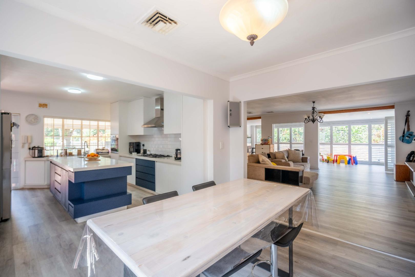 4 Bedroom Townhouse for sale in Morningside 2 Ss THE Downs, 113