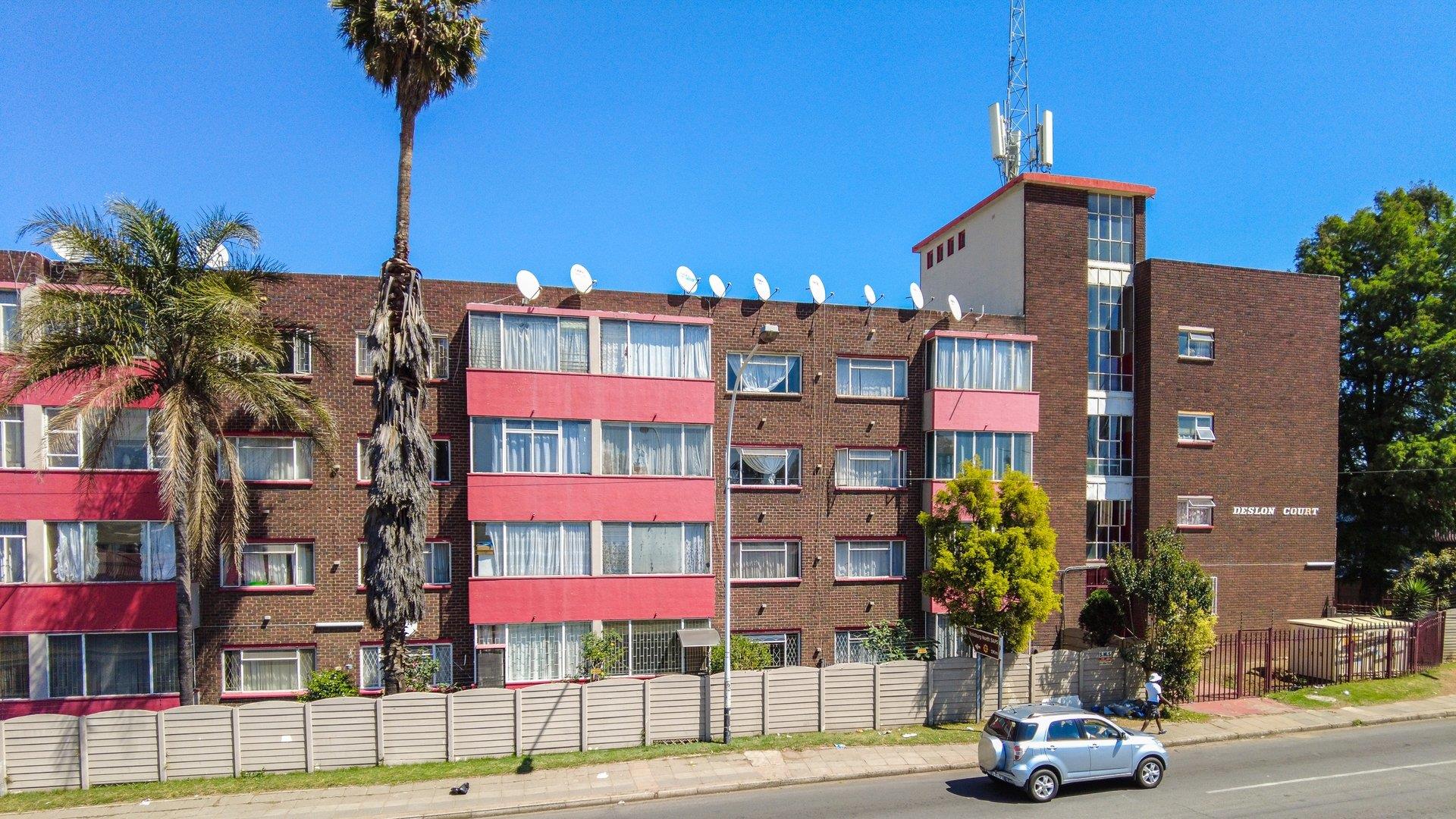 2 Bedroom Apartment / flat for sale in Boksburg Central P24113358956