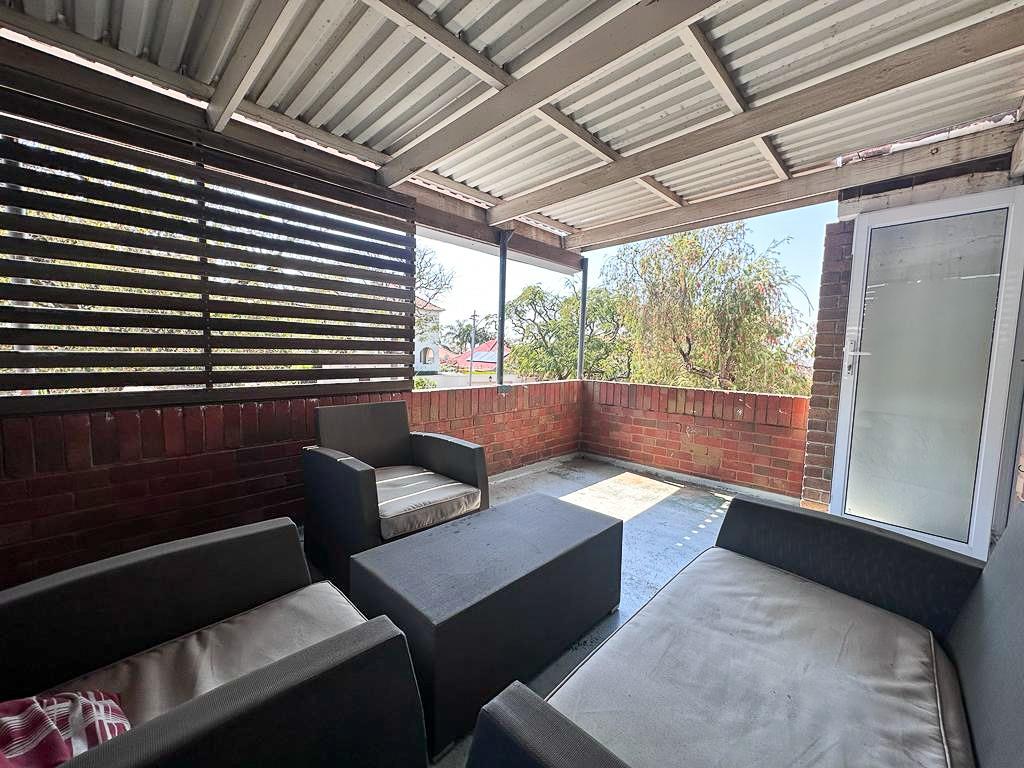 2 Bedroom Apartment / flat for sale in Morningside 16 Walroad Court