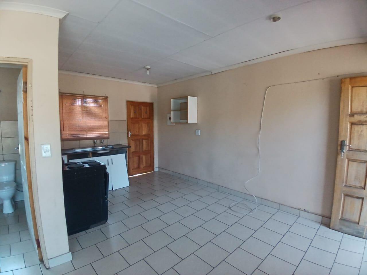 2 Bedroom House to rent in Ermelo P24113776140