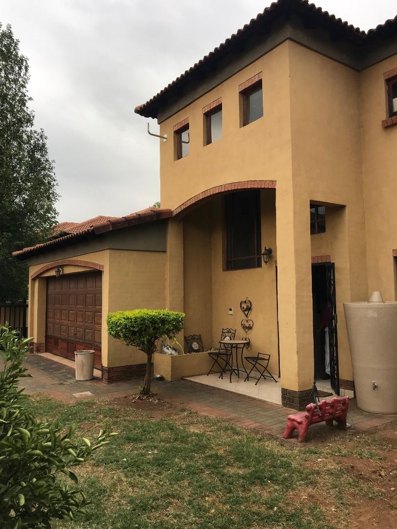 3 Bedroom House for sale in Montana Park P24113395133