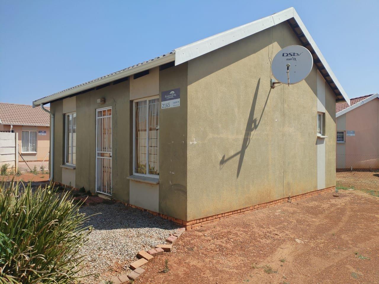 2 Bedroom House for sale in Savanna City P24113396287