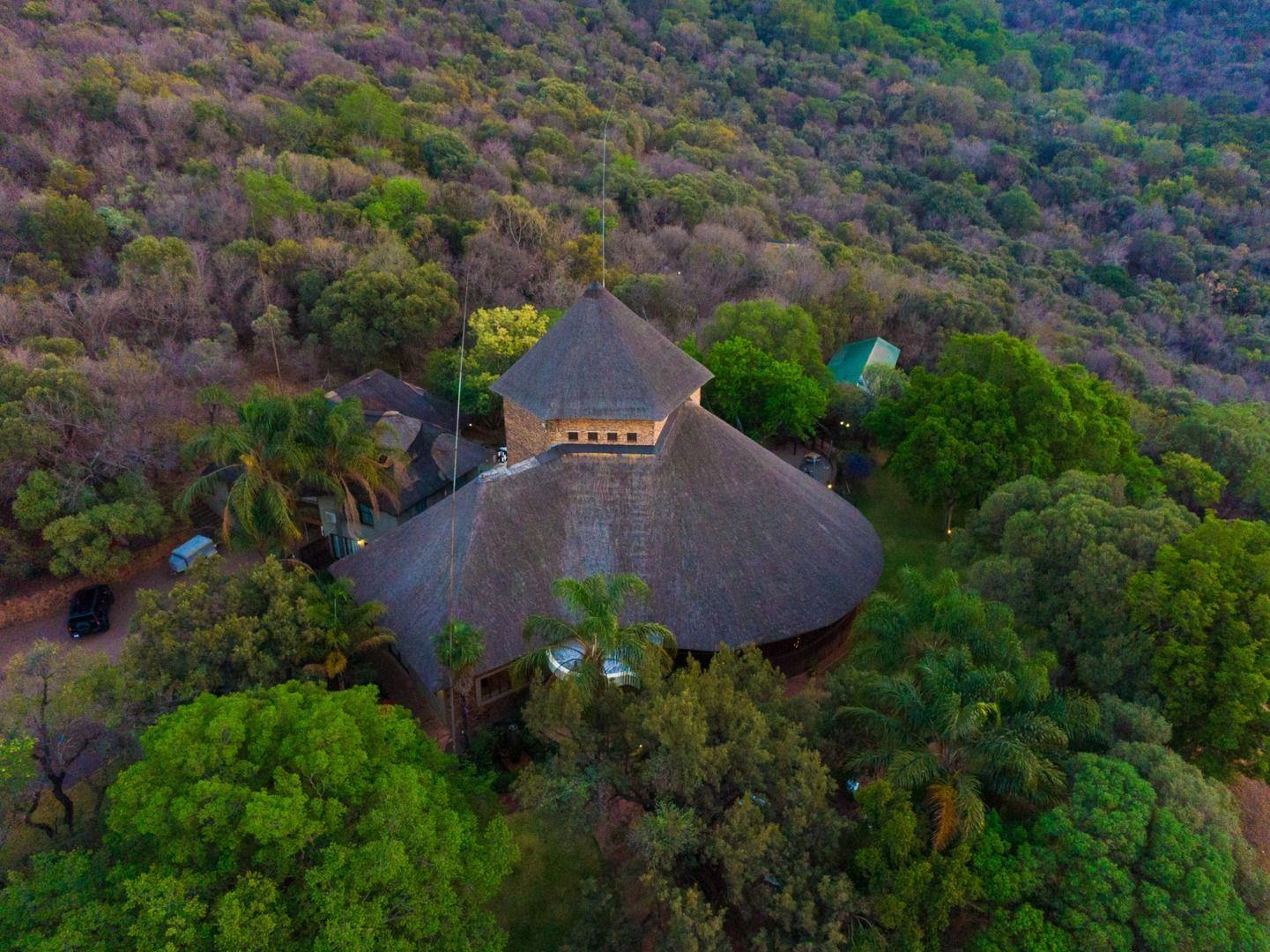 Commercial property for sale in Hartbeespoort Rural P24113399086