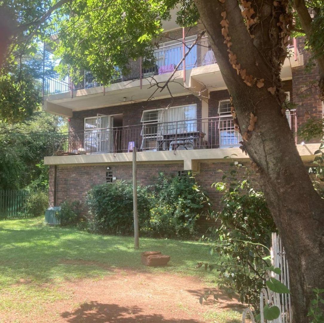 4 Bedroom Apartment / flat for sale in Windsor West P24113399246