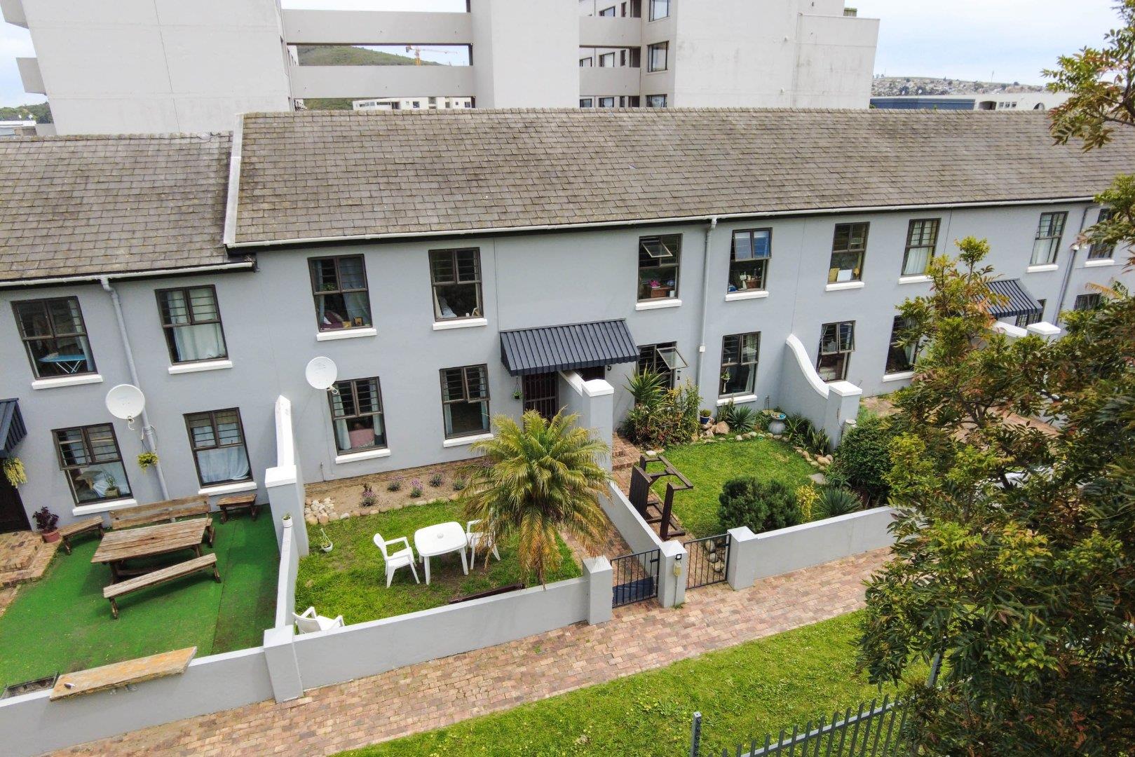 Stellenbosch Central Property Apartments / flats for sale in