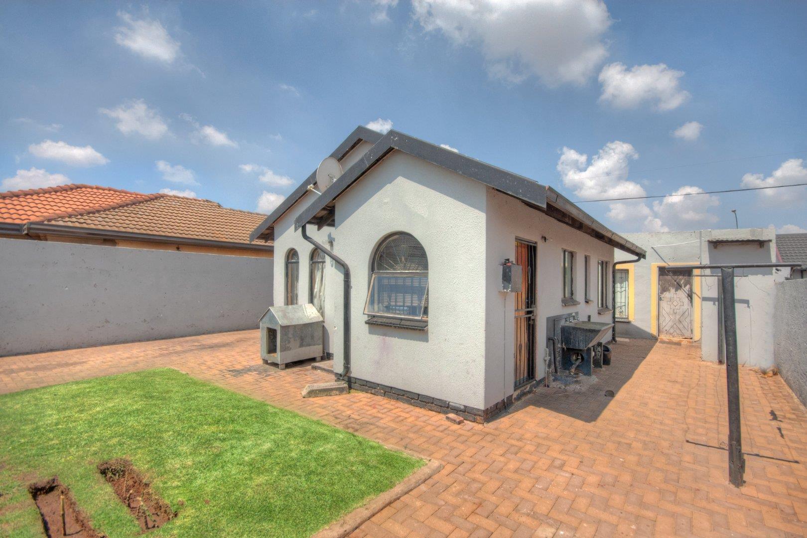 Protea Glen Property Property and houses for sale in Protea Glen