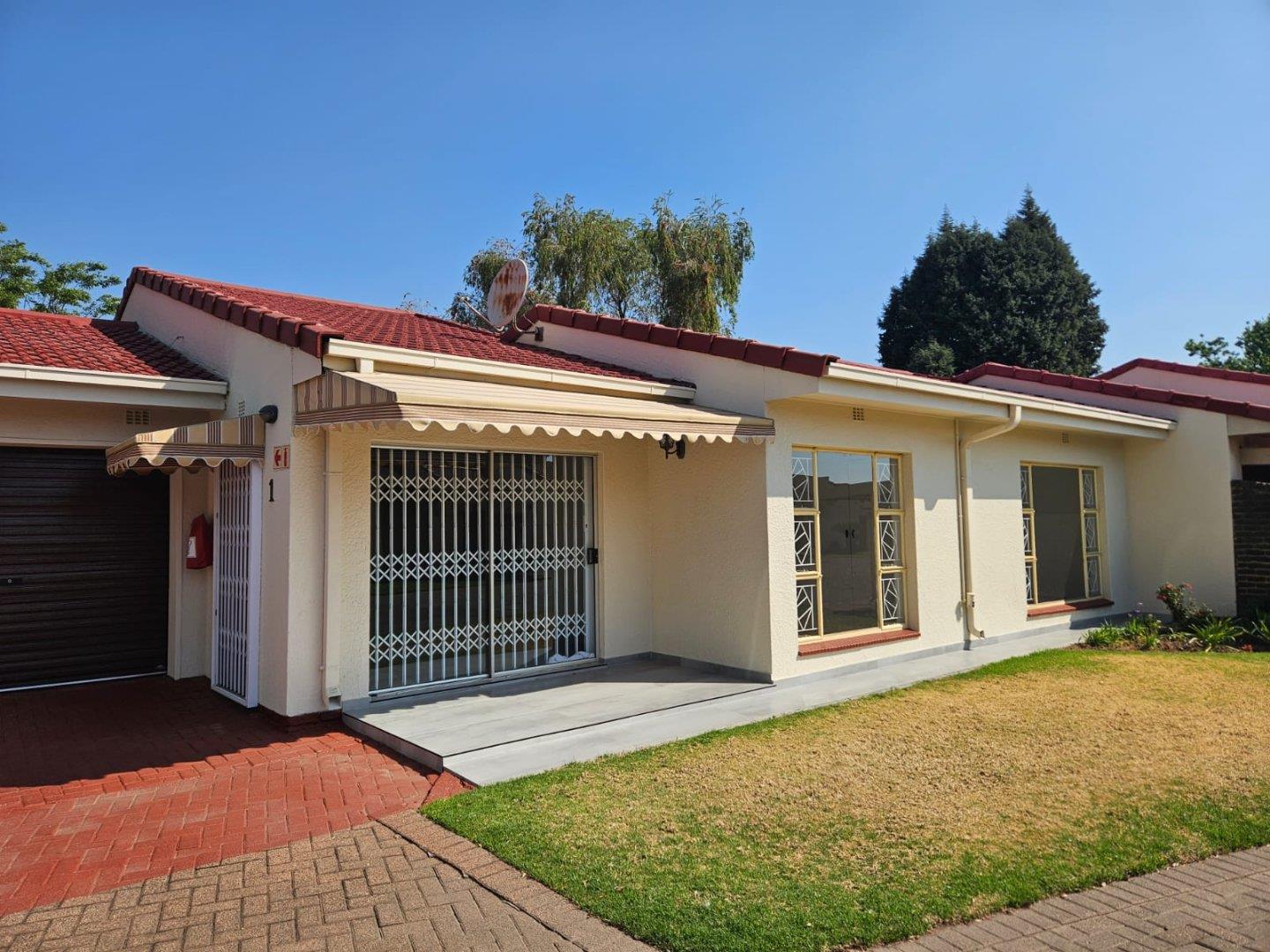 3 Bedroom Townhouse for sale in Three Rivers P24113400851