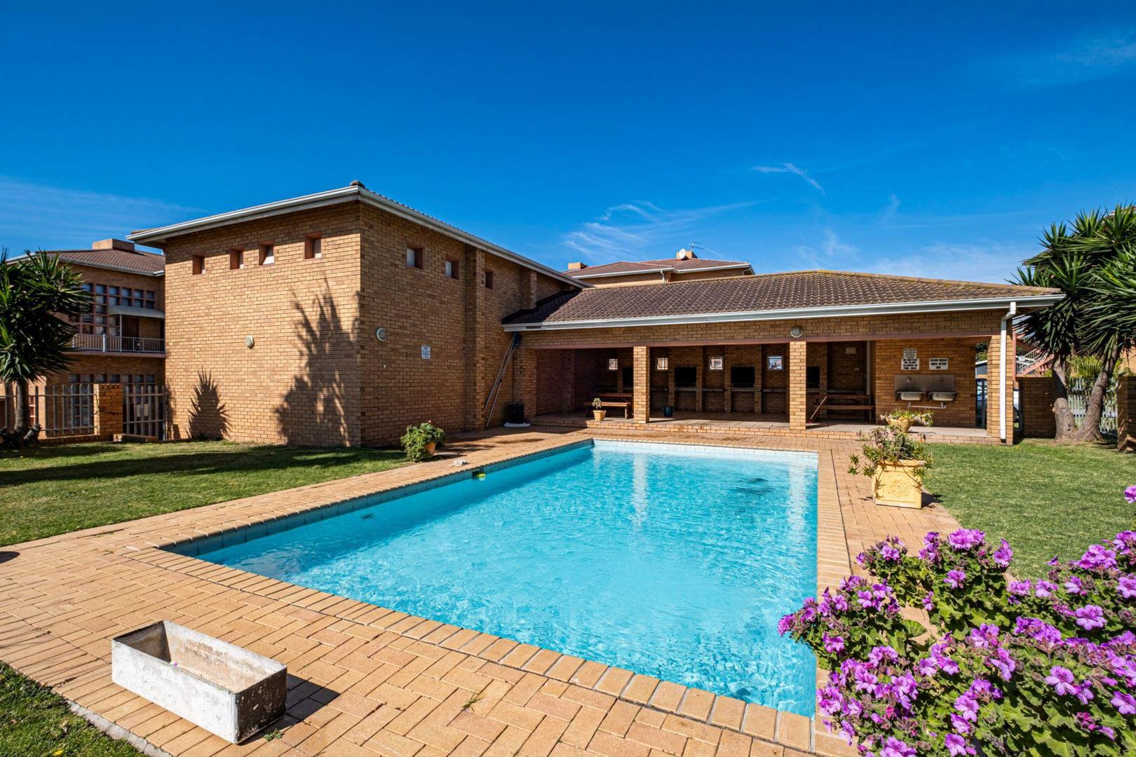 1 Bedroom Apartment / flat for sale in Bluewater Bay P24114318868