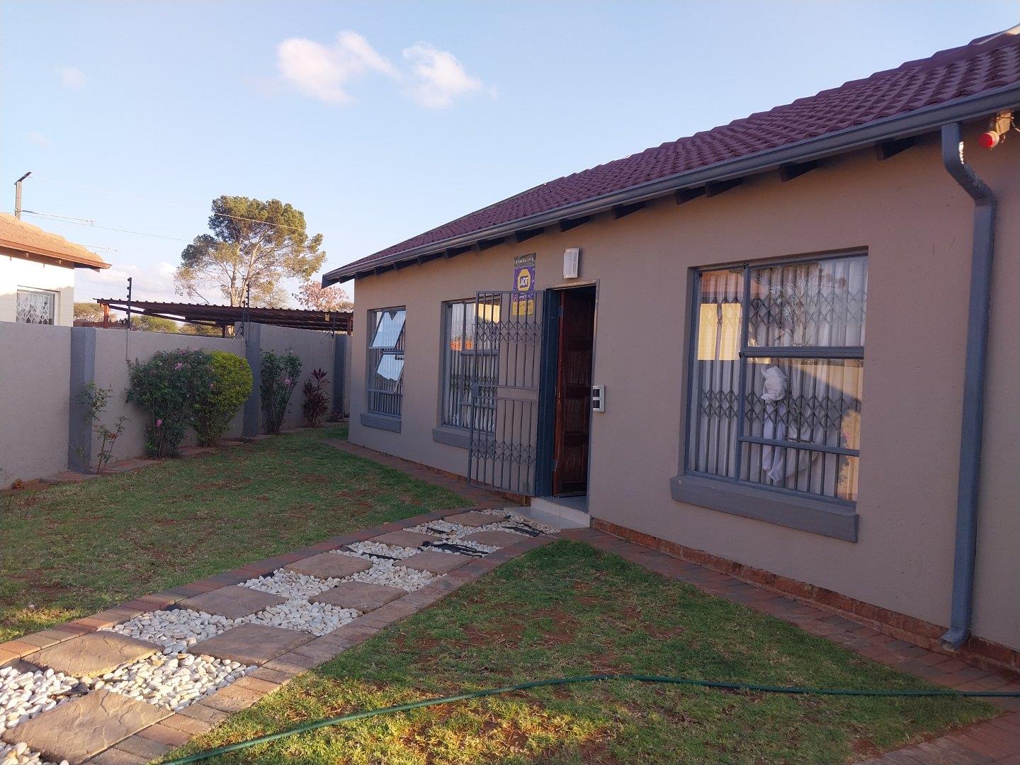 3 Bedroom House to rent in Southern Gateway P24113401267