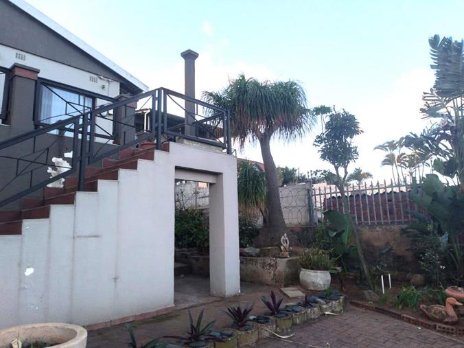 3 Bedroom House for Sale in Umkomaas