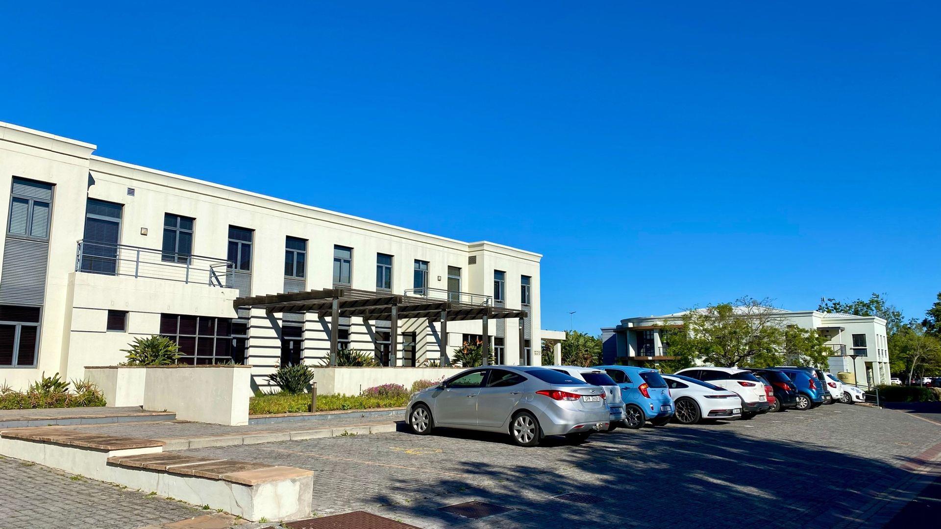 Somerset West Central Property Property and houses to rent in