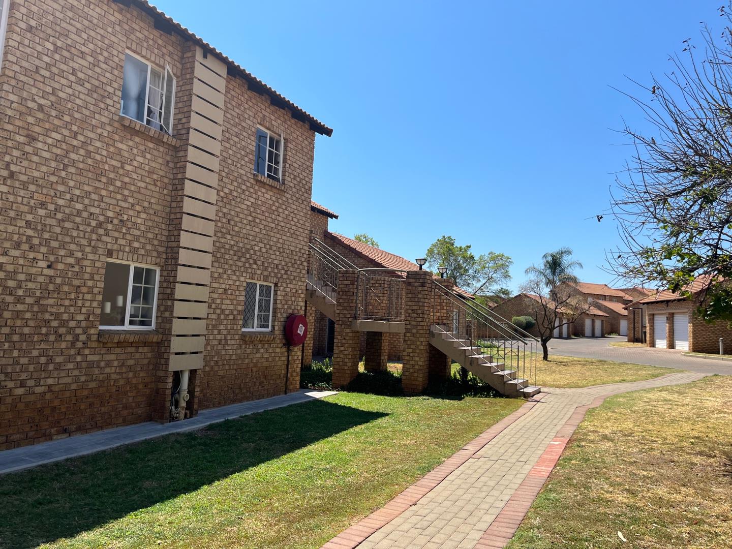 2 Bedroom Townhouse for sale in Moreleta Park P24113402578
