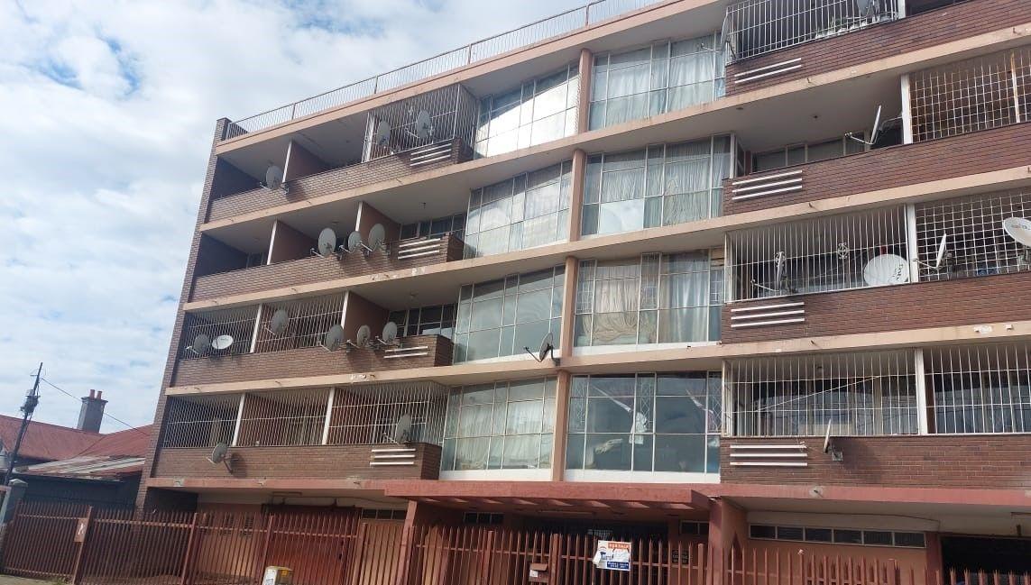 2 Bedroom Apartment / flat for sale in Berea 66 Barnato Street P24