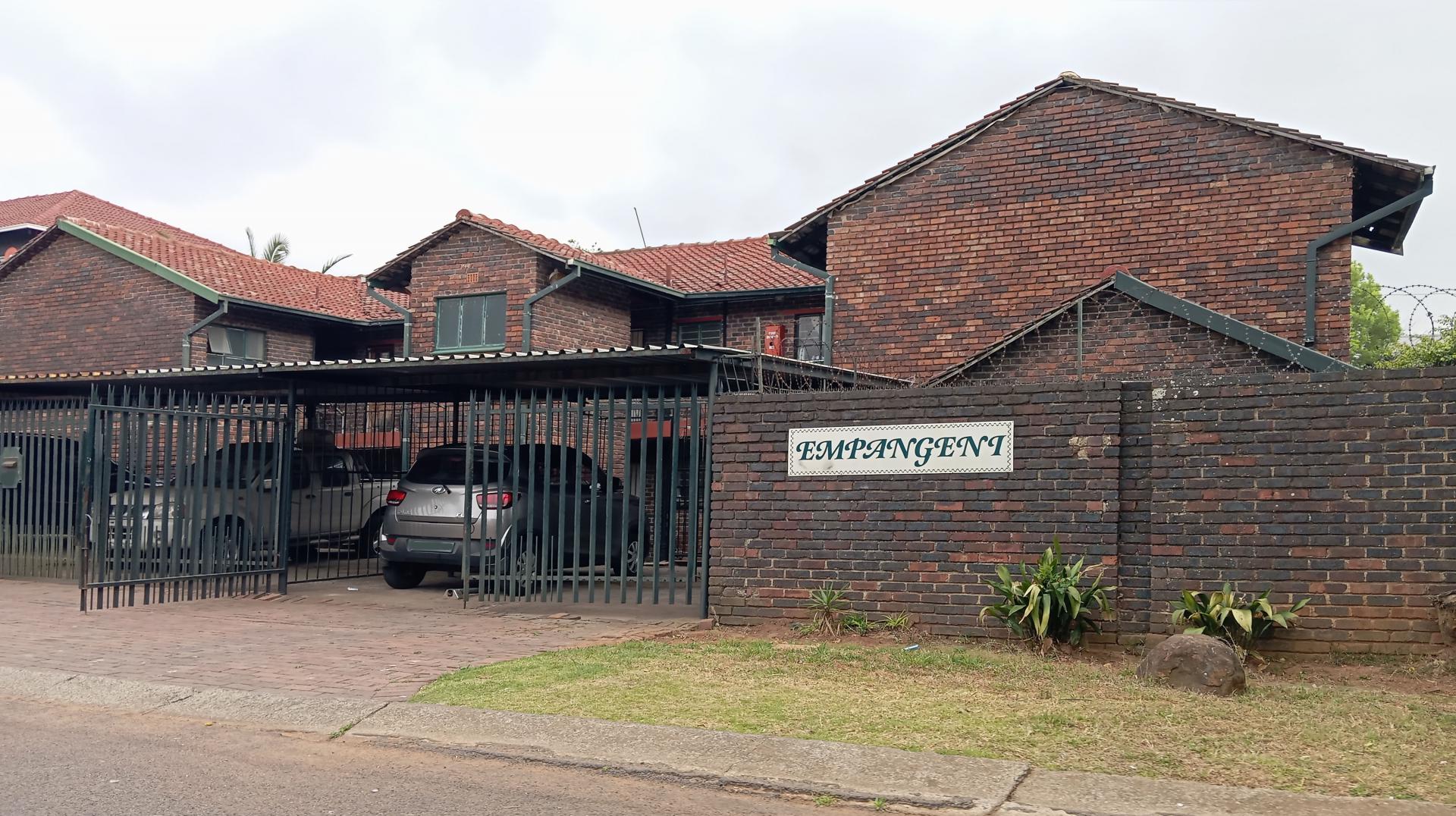 1 Bedroom Townhouse for sale in Windsor West P24113404083