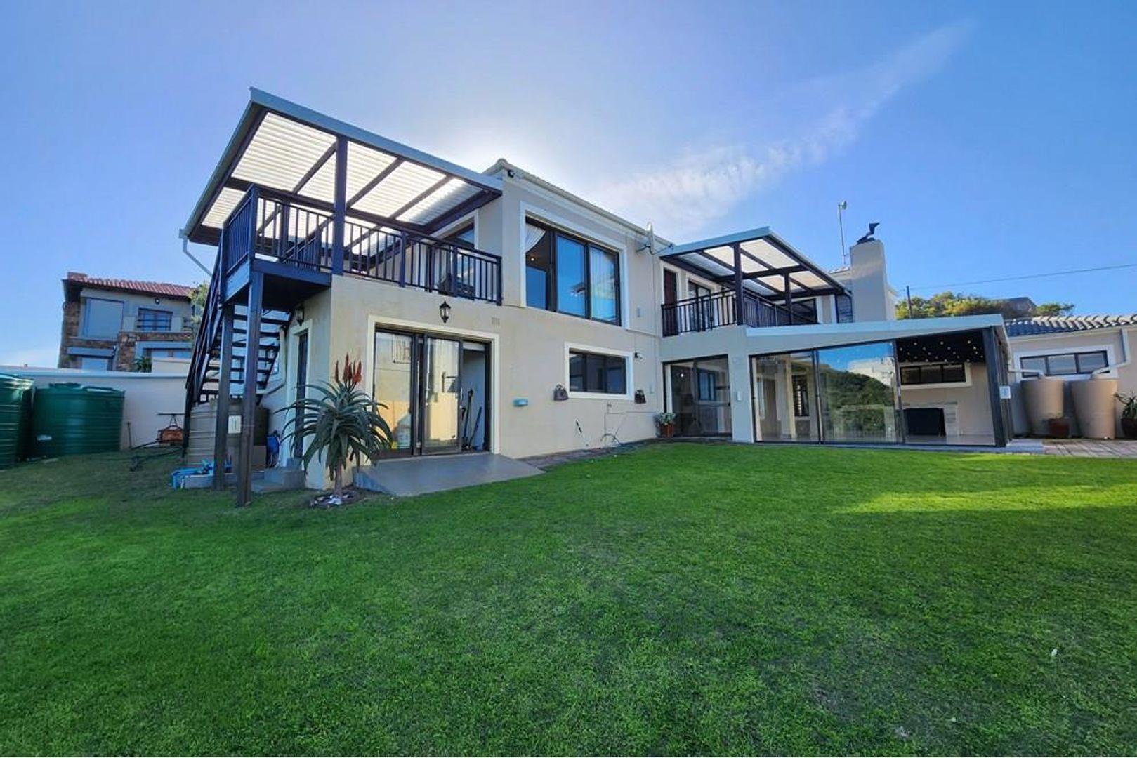 5 Bedroom House for sale in Paradise Beach P24113032557