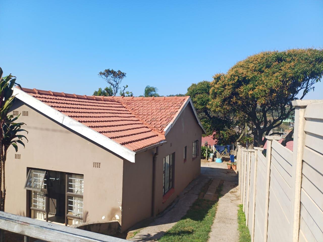 4 Bedroom House for sale in Austerville P24113407250