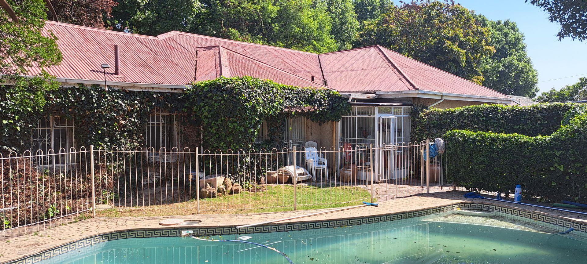 4 Bedroom House for sale in Sydenham P24113407656