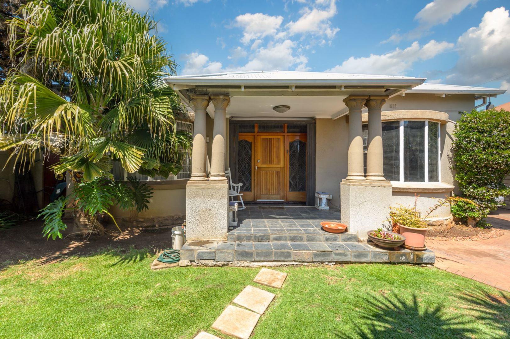 Orange Grove, Johannesburg Property Houses for sale in Orange Grove