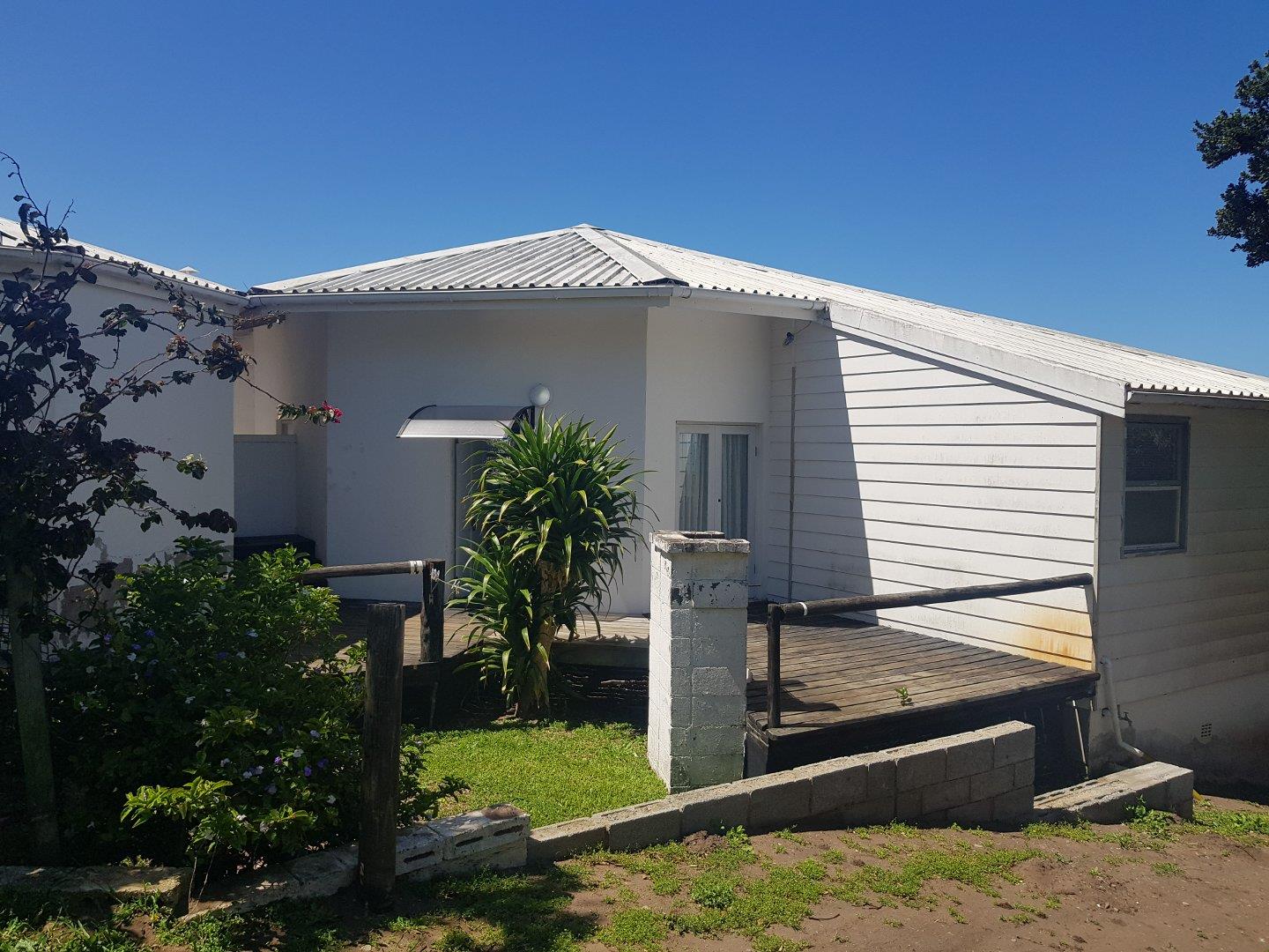 2 Bedroom House for sale in Kaysers Beach P24113409003