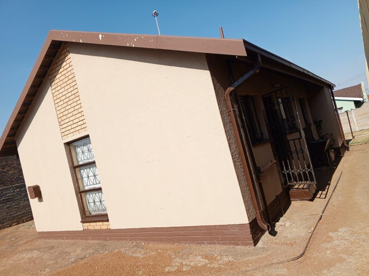 3 Bedroom House for sale in Sebokeng Zone 10 P24113409645