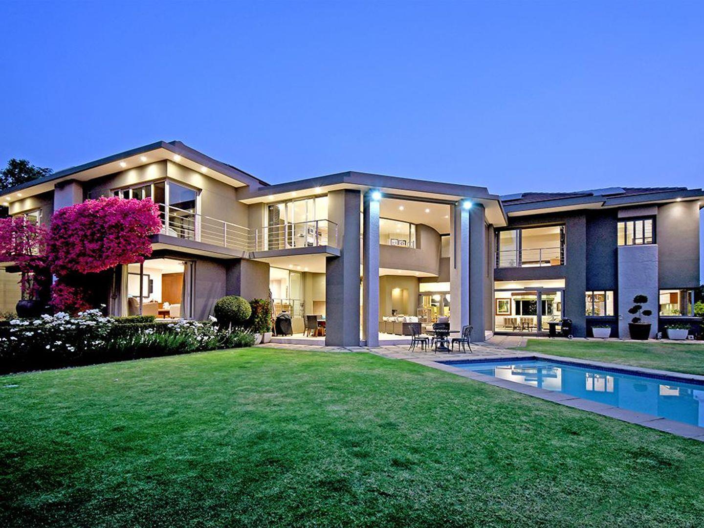 5 Bedroom House for sale in Benmore Gardens P24111858370