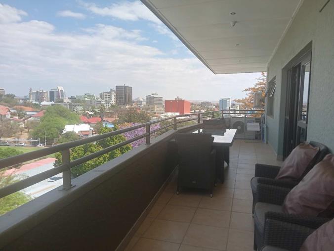2 Bedroom Apartment / Flat to Rent in Windhoek Central