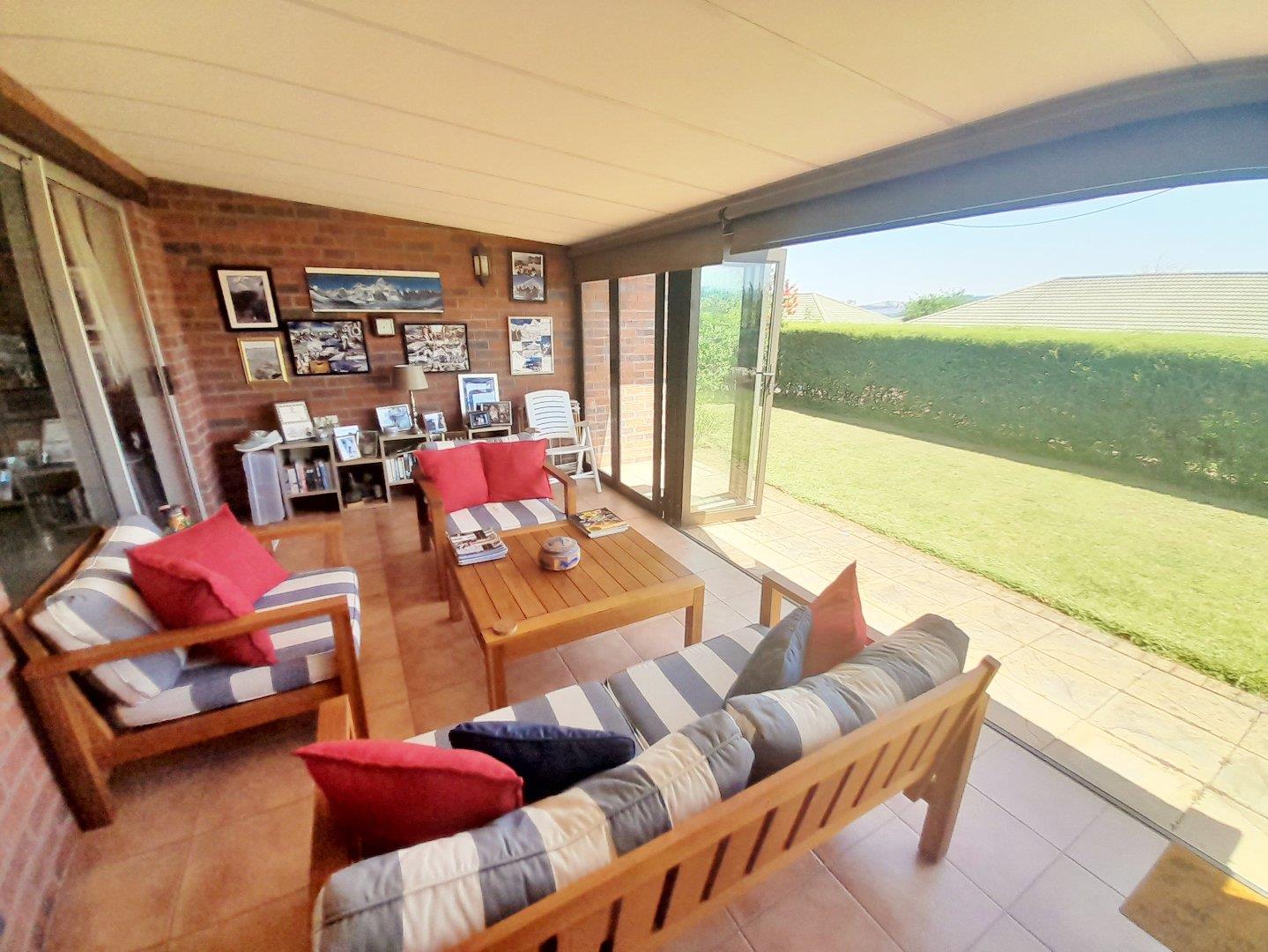 2 Bedroom Townhouse for sale in Amber Ridge P24113412132