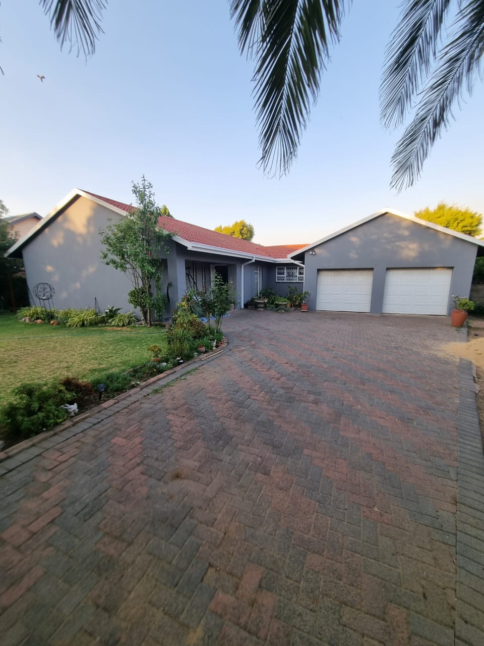 3 Bedroom House for sale in Vanderbijlpark SE 7 P24113412743