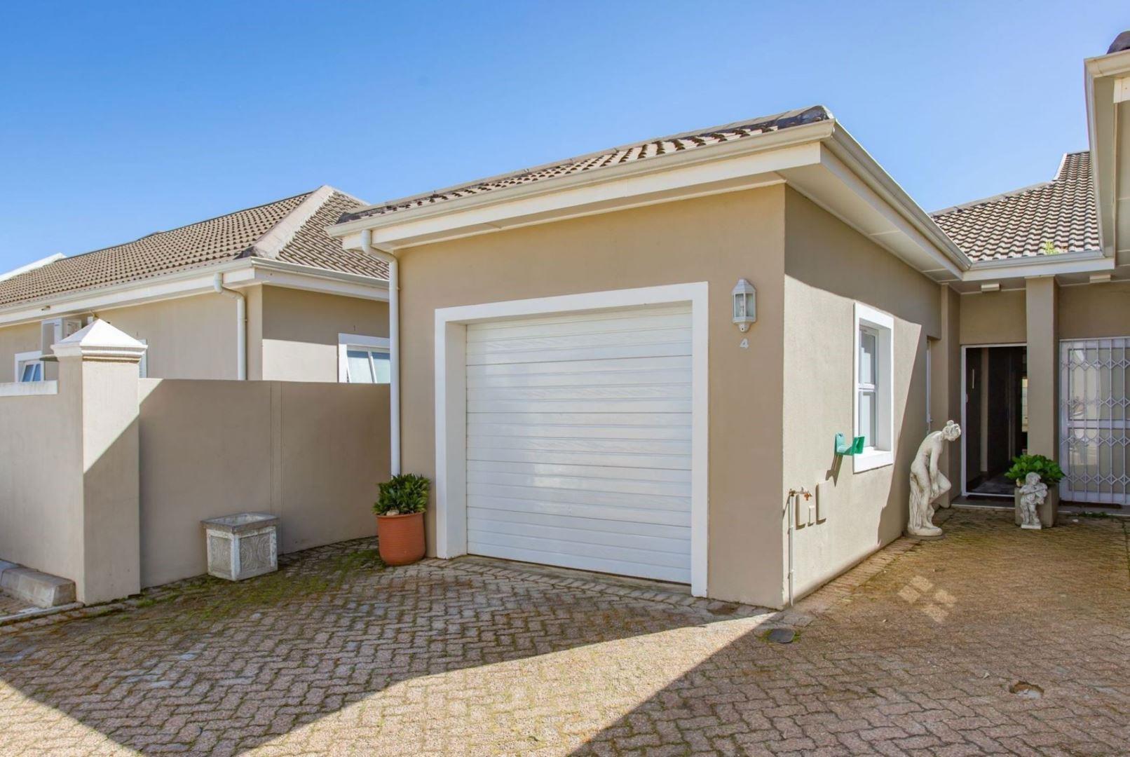 Townhouses for sale in Paarl Paarl Property