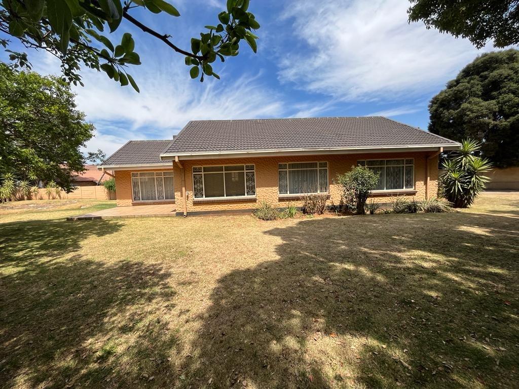 Greenhills Property Property and houses for sale in Greenhills Page 4