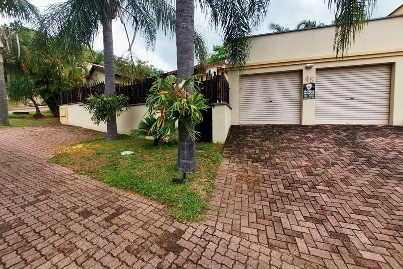 3 Bedroom Townhouse for sale in Stonehenge Ext 1 P24112895241