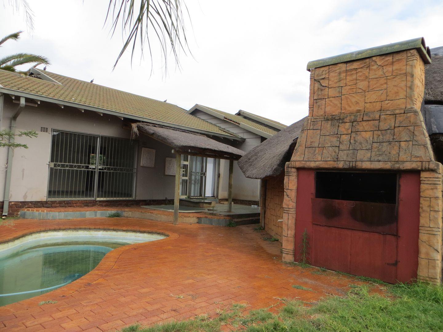 Carletonville Central Property Property and houses to rent in