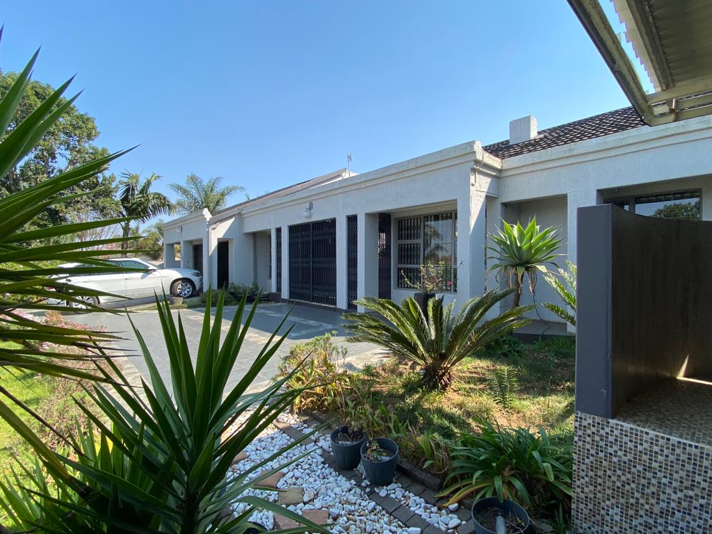 6 Bedroom House for sale in Vryheid P24113420739