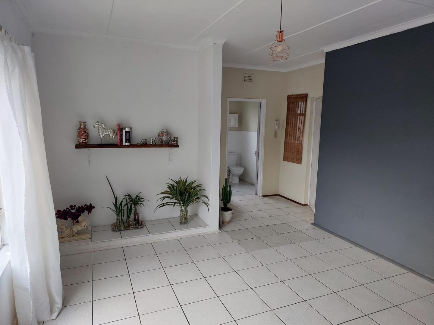 Apartments / flats for sale in Property