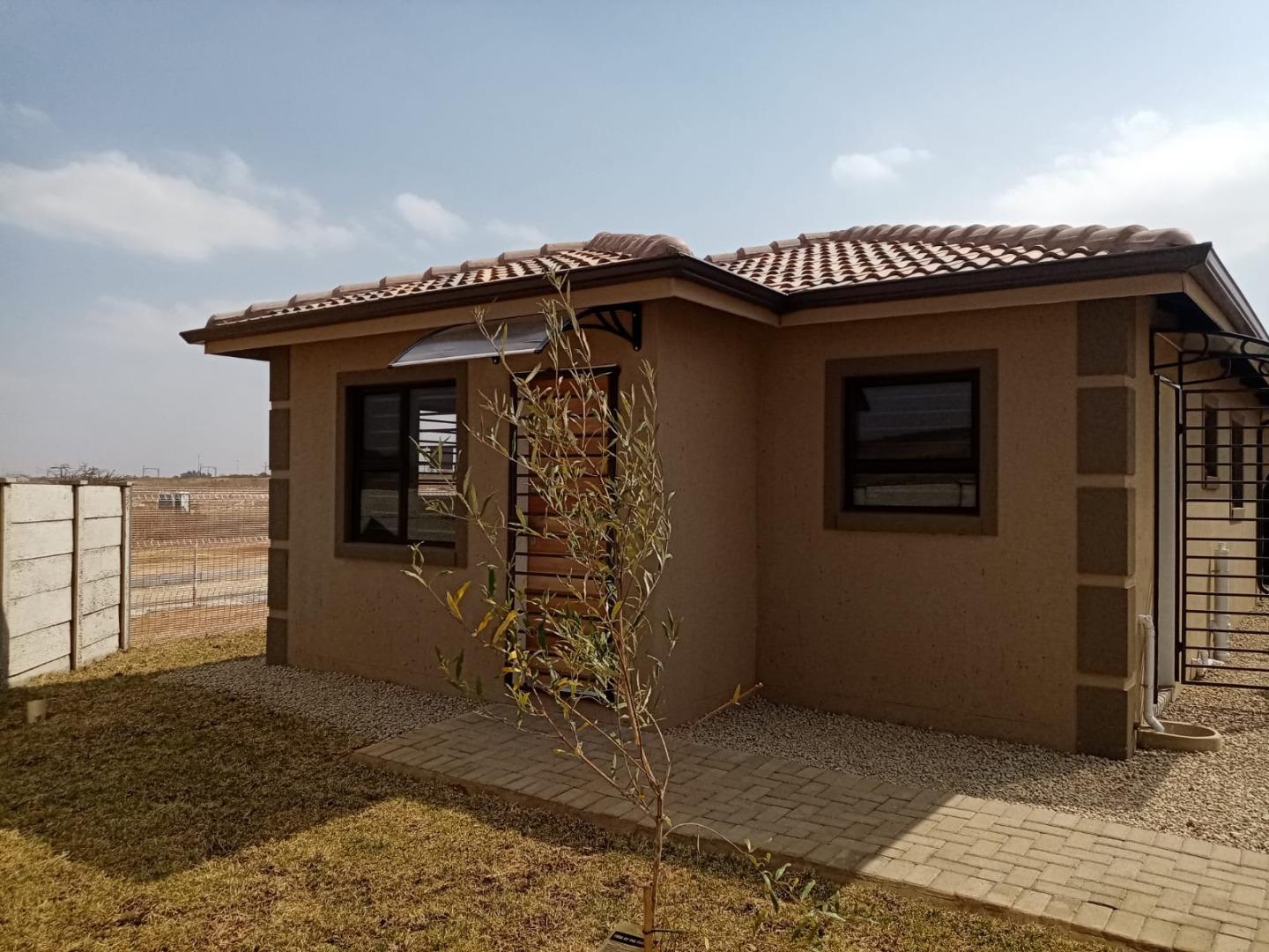 3 Bedroom House for sale in Sebokeng Zone 10 P24113423525