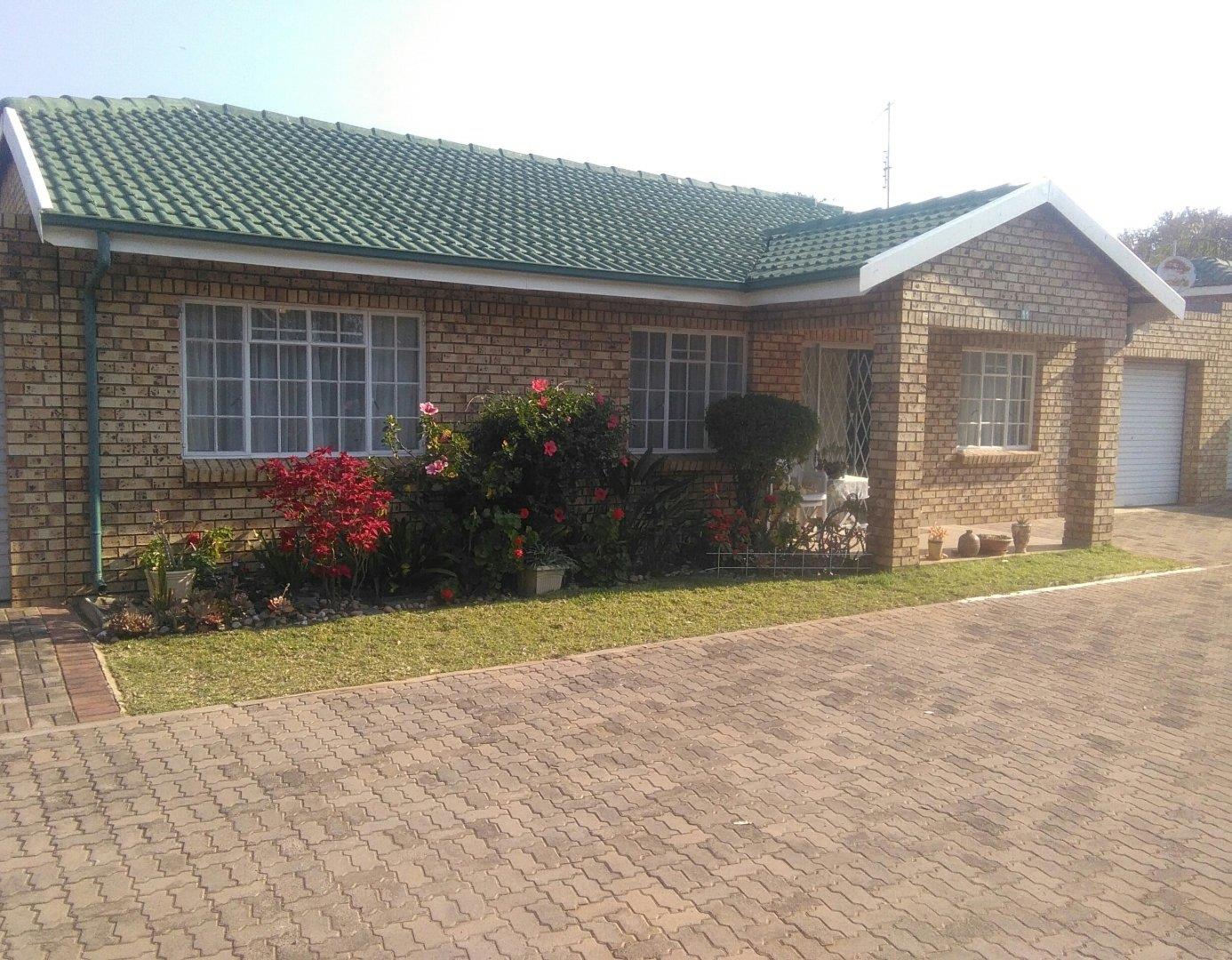 2 Bedroom House for sale in BelaBela Ext 2 P24113423825