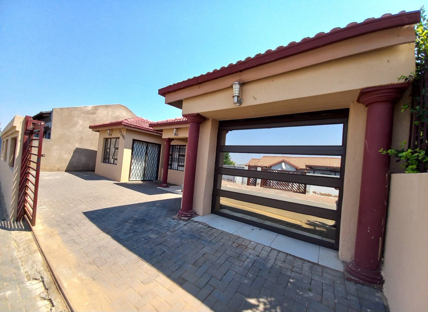 3 Bedroom House for sale in Lotus Gardens P24113425232