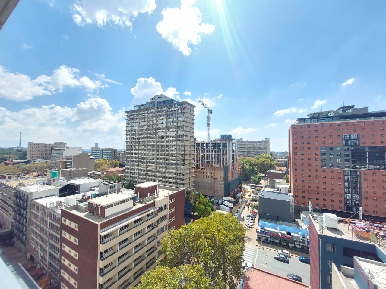 1 Bedroom Apartment / flat for sale in Braamfontein P24113426055