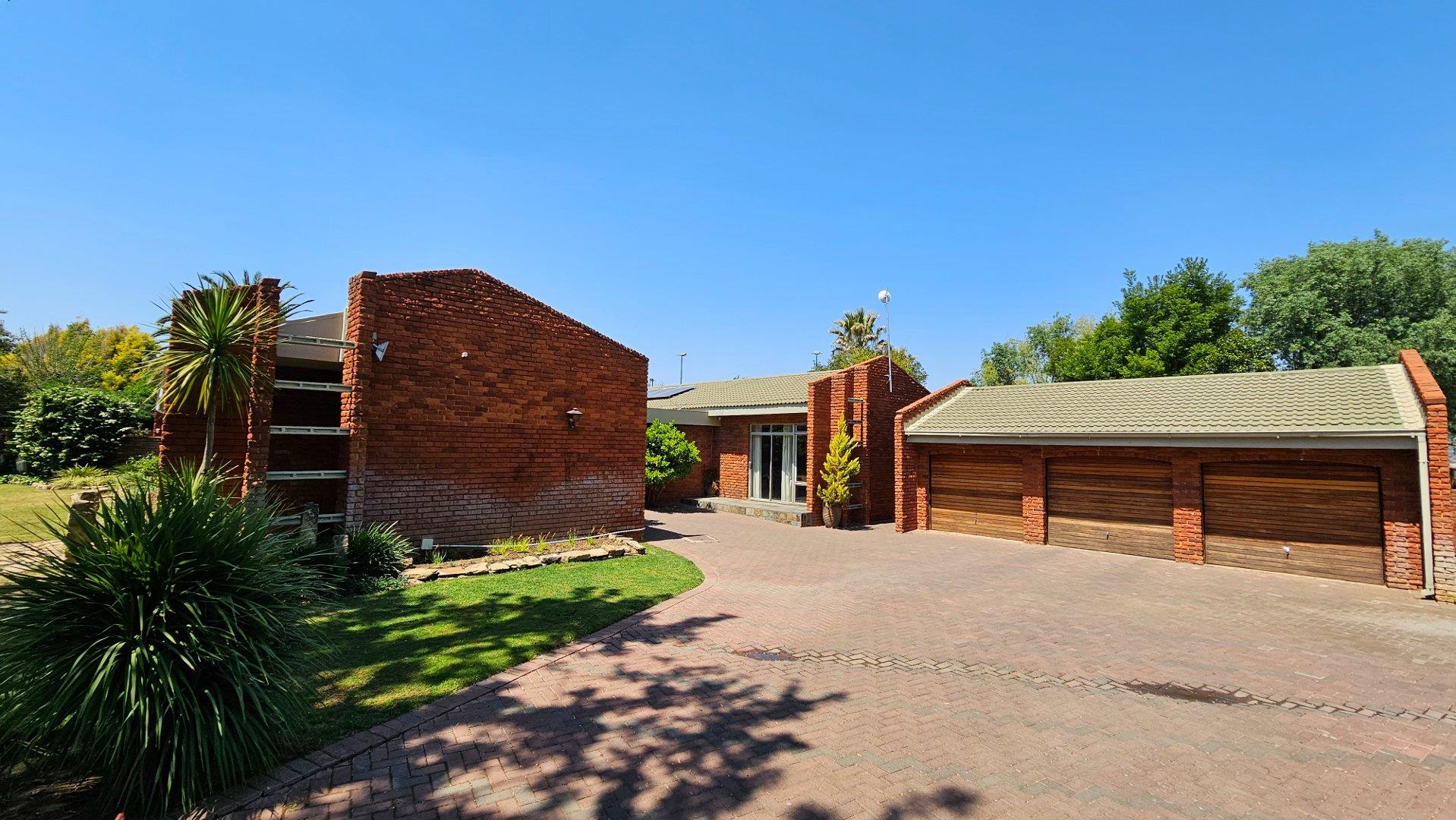 Houses for sale in Bloemfontein Bloemfontein Property Property24