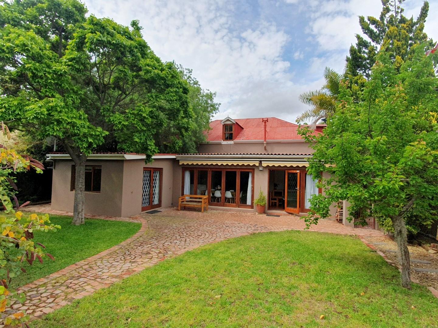 4 Bedroom House for sale in Montagu 65 Joubert Street P24113418647