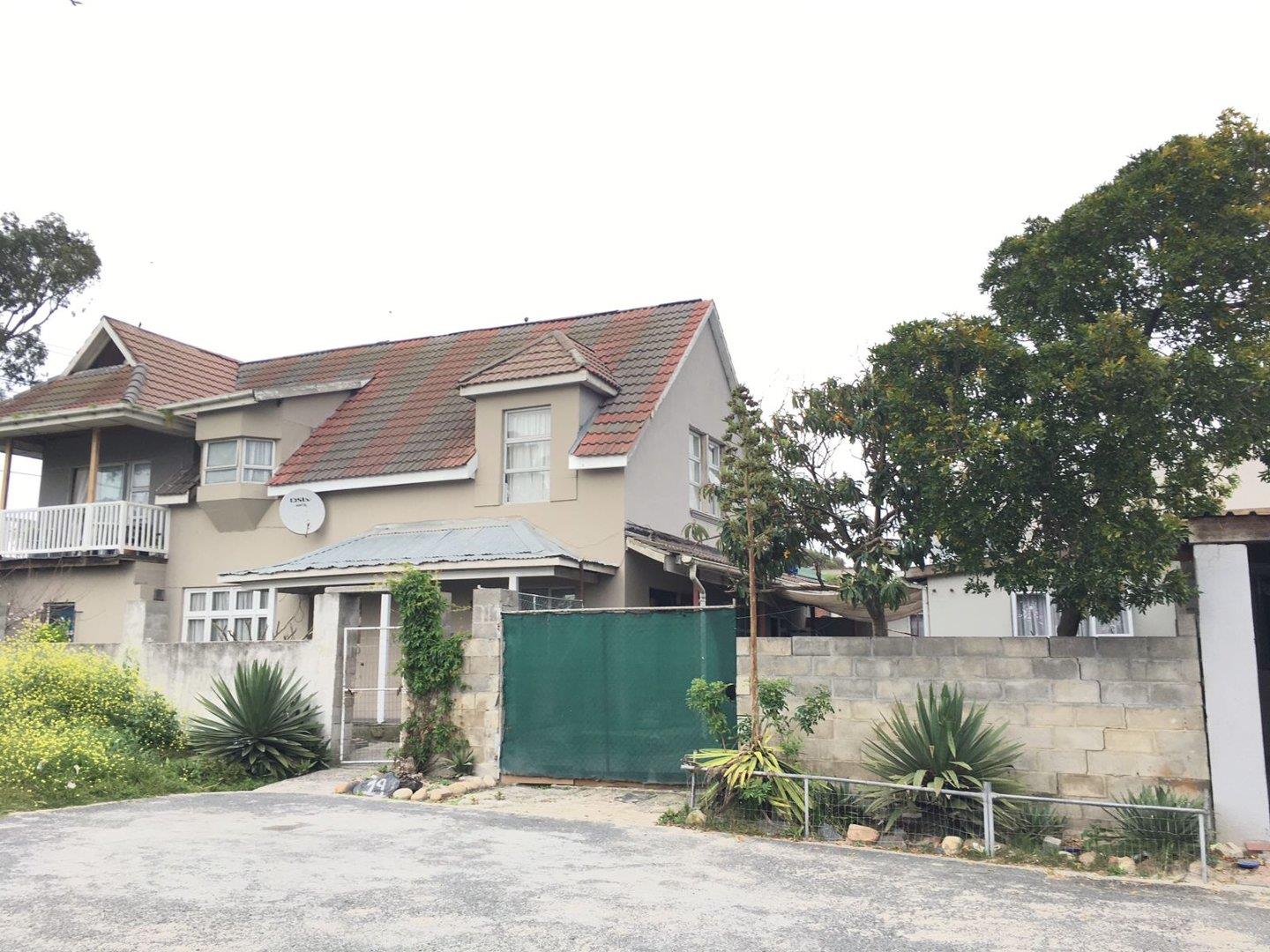 5 Bedroom House for sale in Eersterivier South P24113429058
