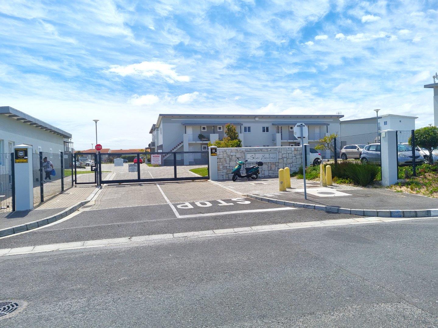 2 Bedroom Apartment / flat for sale in Rugby P24113429261