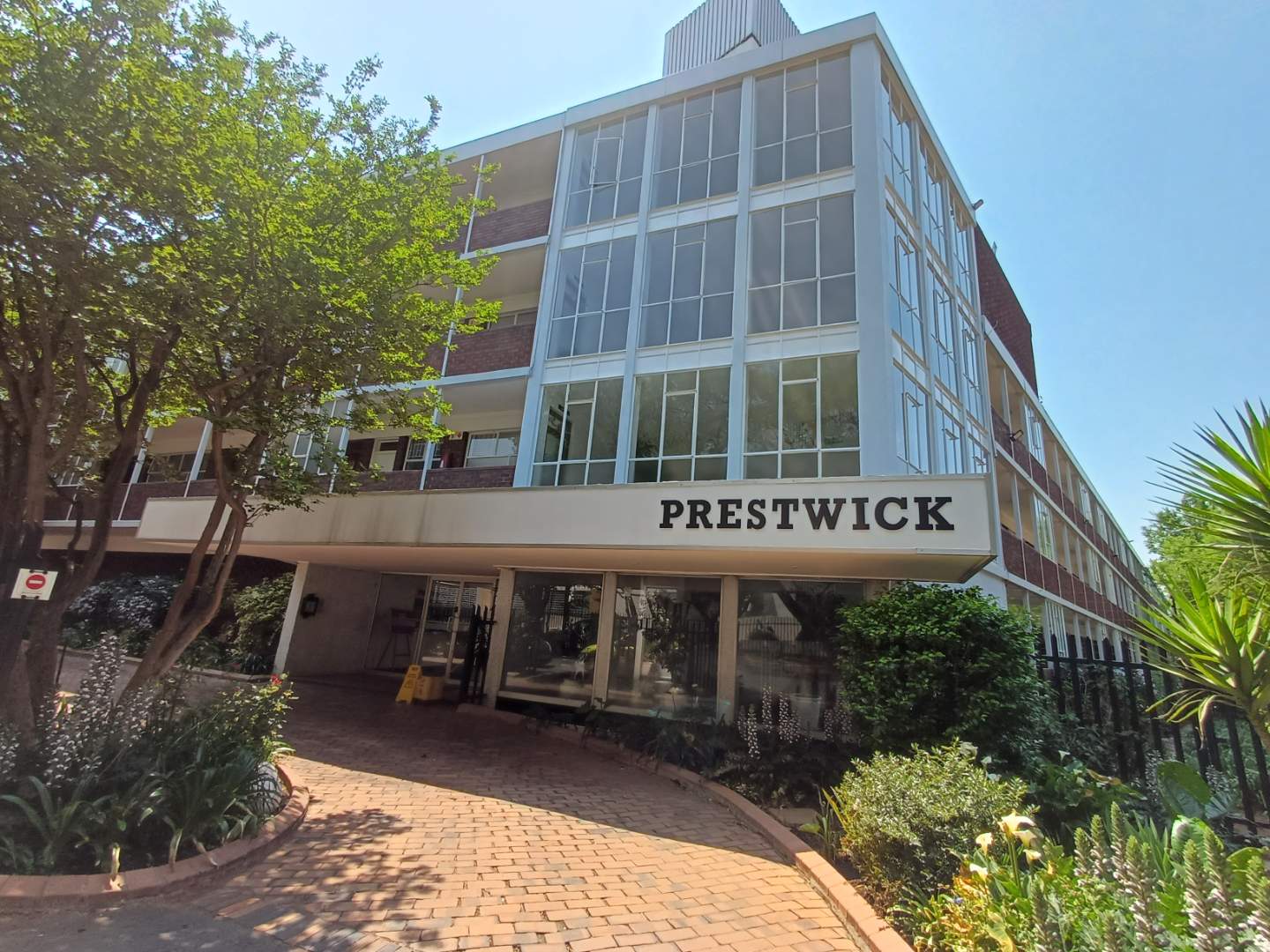 1 Bedroom Apartment / flat for sale in Illovo 2 Atherstone Rd P24