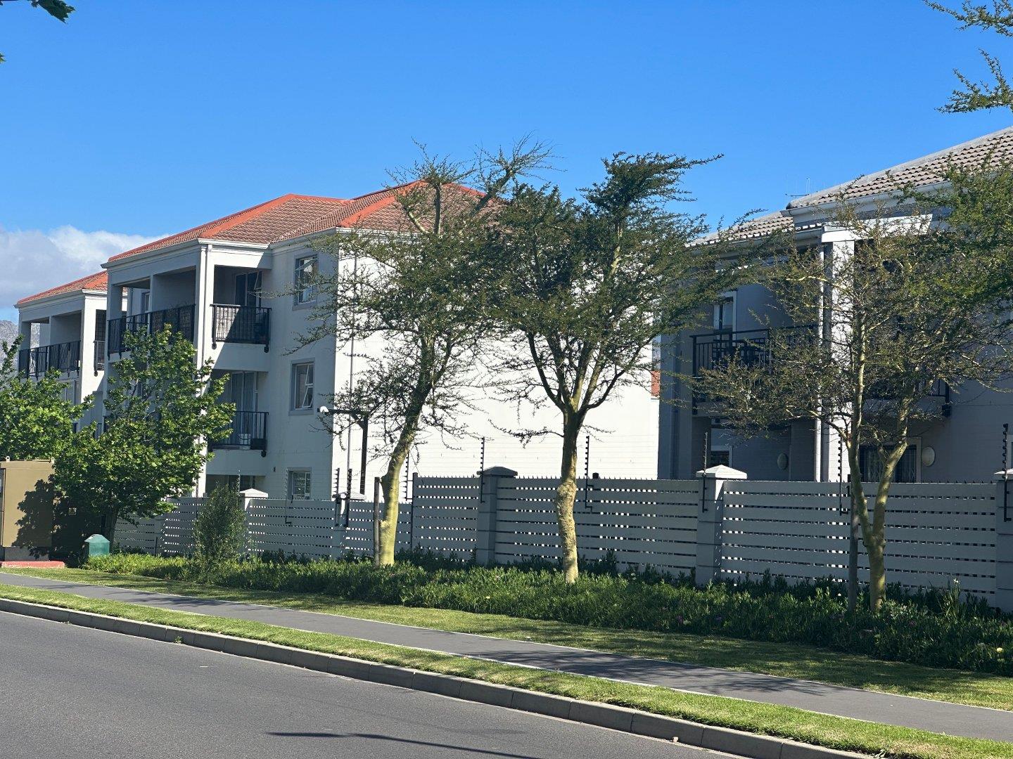 2 Bedroom Apartment / flat for sale in Heritage Park P24113430369