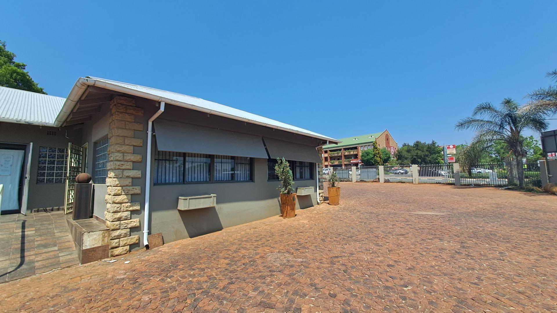 5 Bedroom House to rent in Lyttelton Manor 140 Cantonments P24113431989