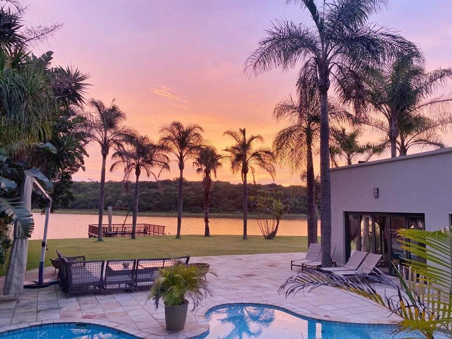 5 Bedroom House for sale in Bonza Bay P24111401297