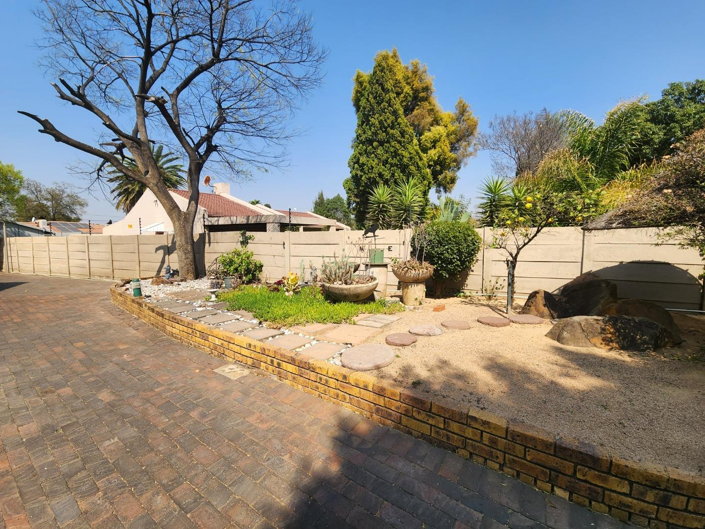 Brackendowns Property Property and houses for sale in Brackendowns