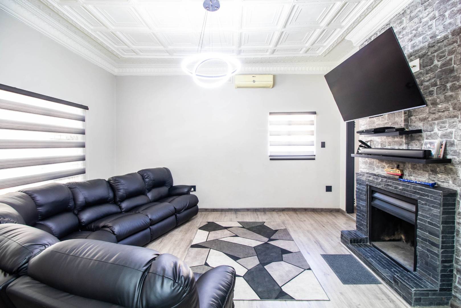 3 Bedroom House for sale in Benoni West 196 Kempston Avenue P24