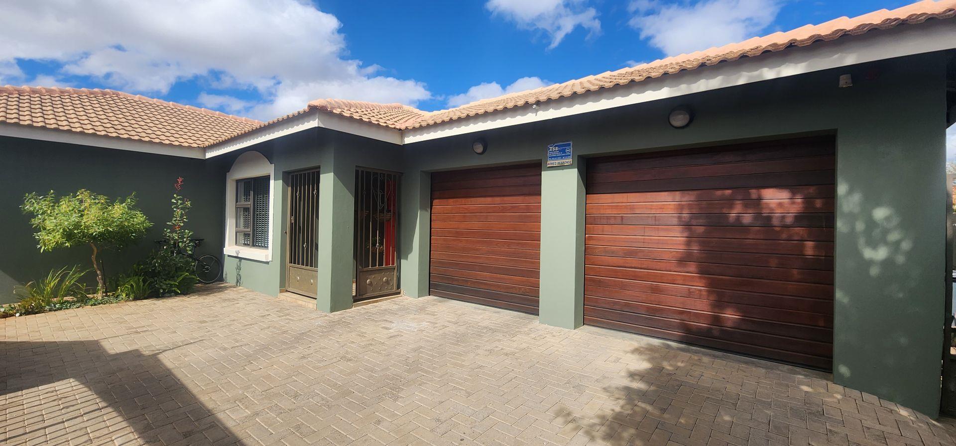 3 Bedroom House for sale in Hadison Park P24113438357