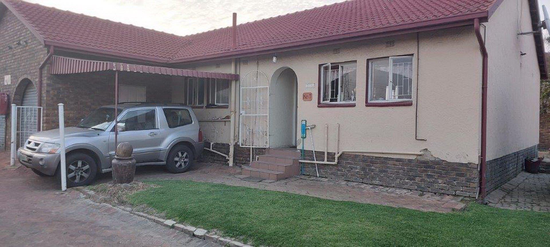 3 Bedroom Townhouse for sale in Kempton Park Ext 5 7 Marigold Place